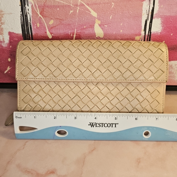 🌸 Bottega Veneta Intrecciato Lotus Beige Wallet Long Wallet 🌸 - Picture 16 of 16